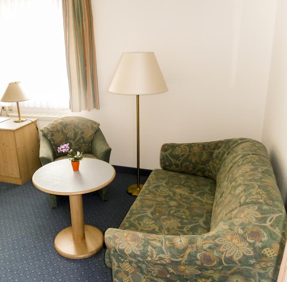 Hotel Zur Werra Schmalkalden Εξωτερικό φωτογραφία