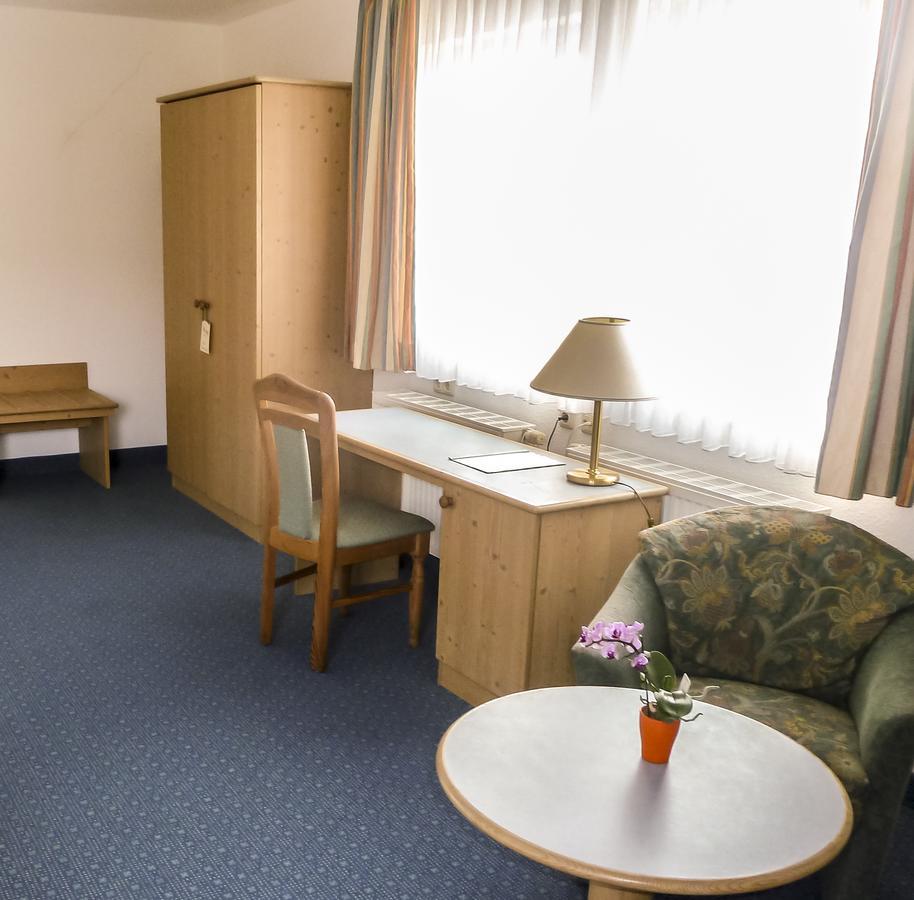 Hotel Zur Werra Schmalkalden Εξωτερικό φωτογραφία