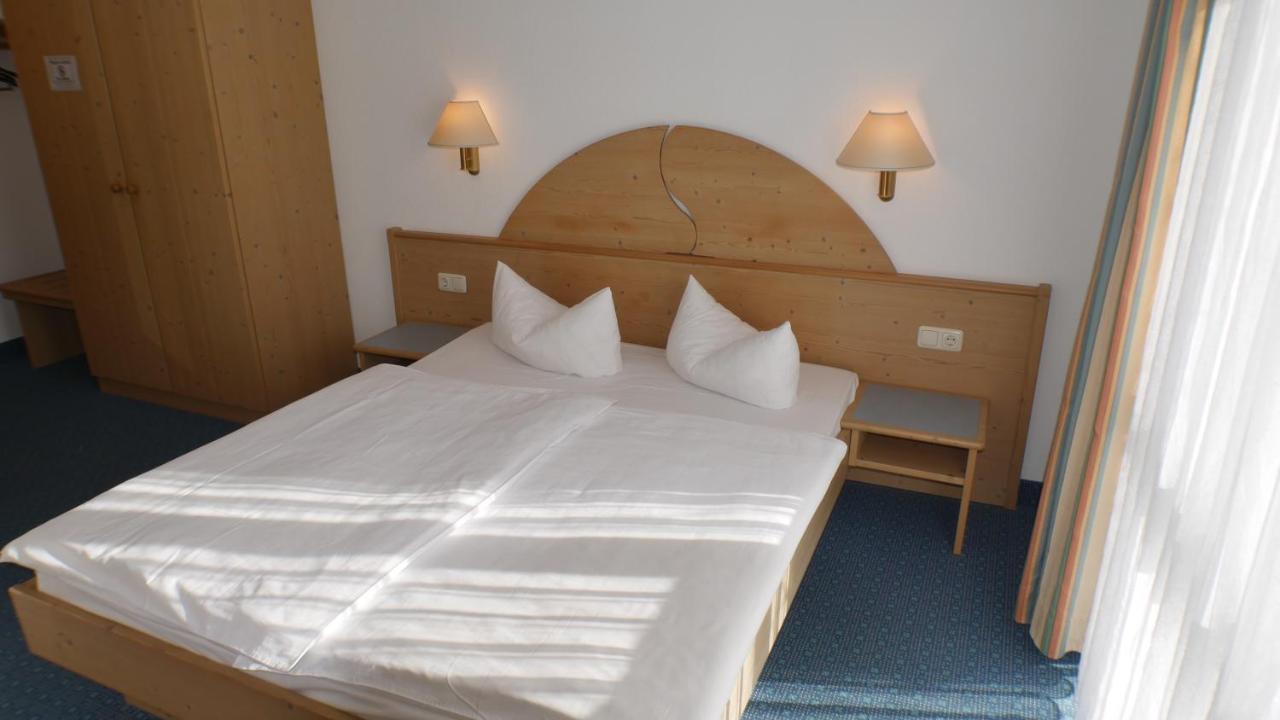 Hotel Zur Werra Schmalkalden Εξωτερικό φωτογραφία
